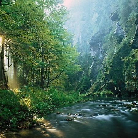 Brana Do Ceskeho Svycarska - Raj Cyklostezek Stare Krecany Extérieur photo